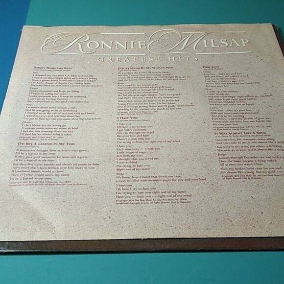 Ronnie Milsap Greatest Hits Vinyl Record - Picture 5 of 11